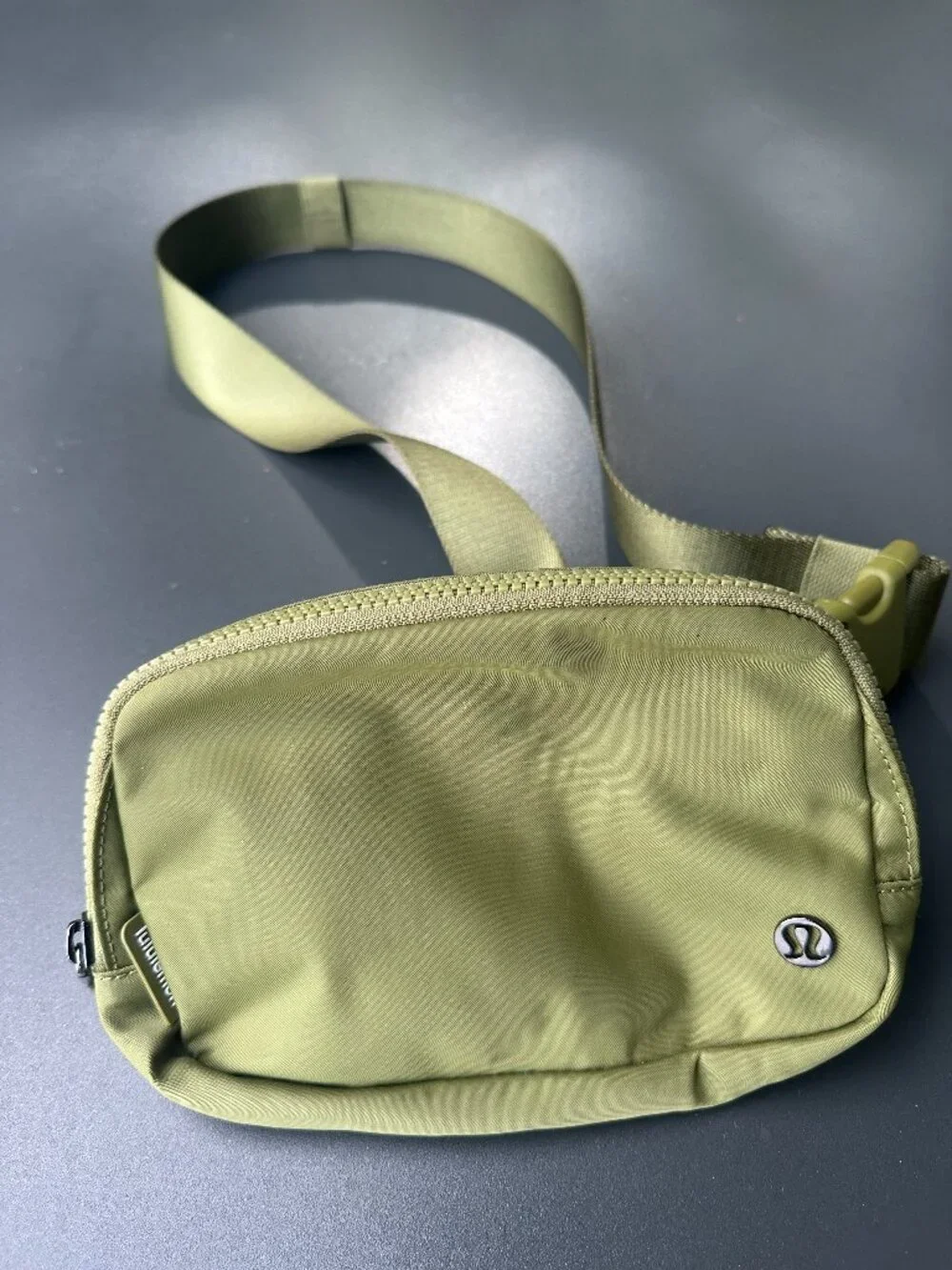 Lululemon Everywhere Belt Bag in Olive Green